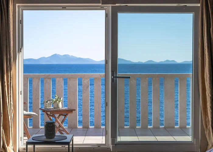 Vila Sofia Zavalatica Cara