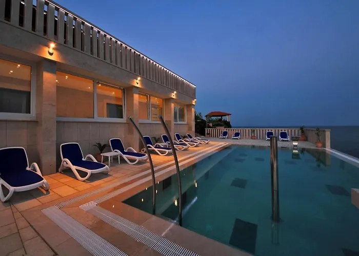 Sofia Zavalatica Vila